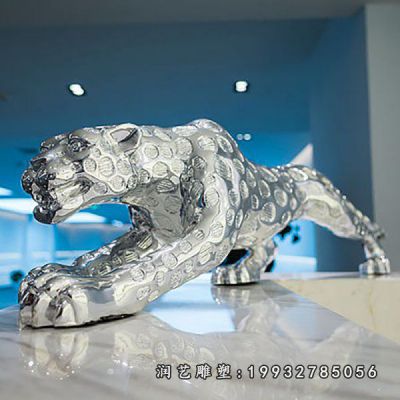 企业不锈钢豹动物雕塑