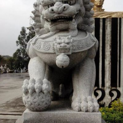商场动物狮子石雕