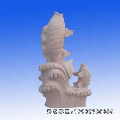 小区鱼动物石雕