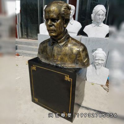 商场白求恩人物铜雕