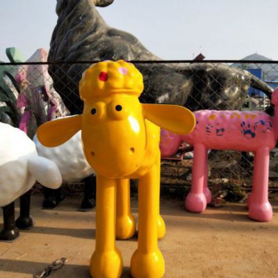 庭院玻璃钢小羊肖恩雕塑