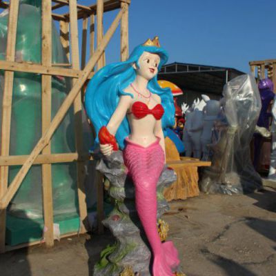 小区玻璃钢美人鱼雕塑