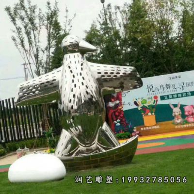 学校不锈钢企鹅雕塑