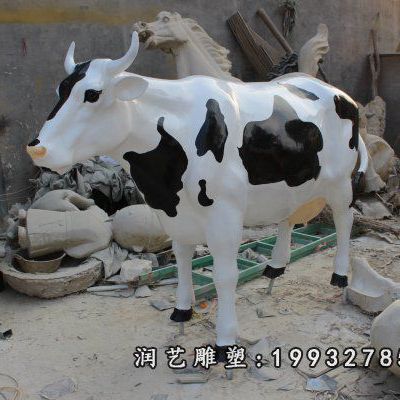 草坪玻璃钢奶牛雕塑