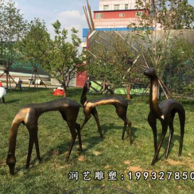 小区动物鹿铜雕
