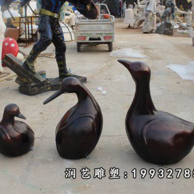 景区玻璃钢鸭子雕塑