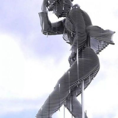 草坪不锈钢跳舞人物雕塑